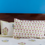 Blush Bouquet Cotton Bedsheet (Pink)