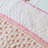 KalaIndia Jellyfish Friends Baby Quilt (Orange) – baby quilts India (close-up of the print detail)