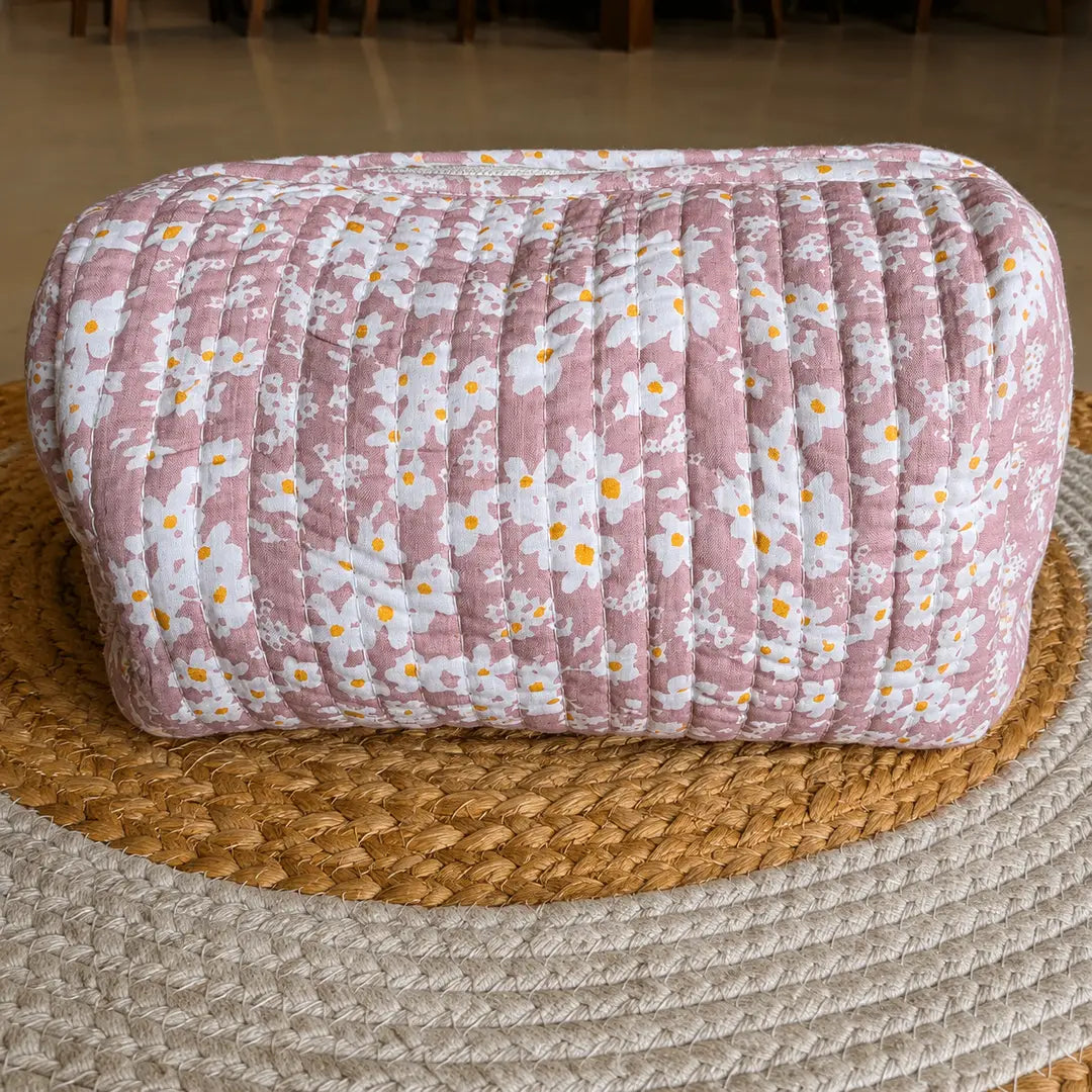 Mauve Daisy Quilted Pouch