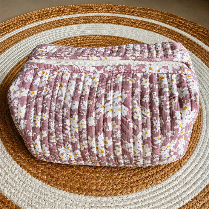 Mauve Daisy Quilted Pouch