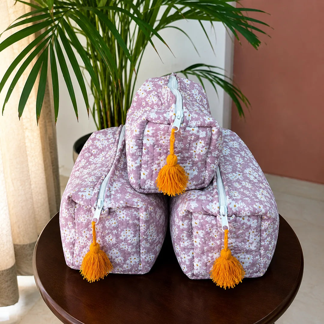 Mauve Daisy Quilted Pouch